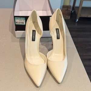 Nine West Cream Pointed Toe Heels